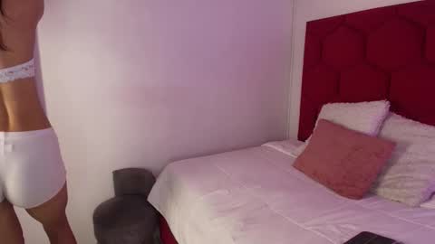 Snapshot of loreley_novoa chatting on 09-09-25, 03:17 LORELI online show from 09-09-25, 03:17