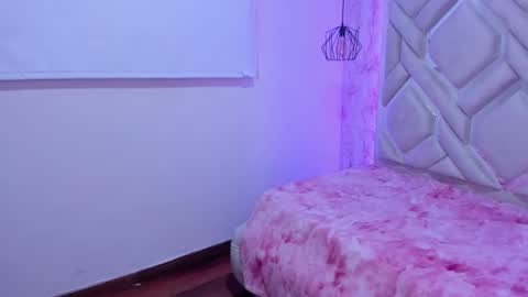 lorem_adams online show from 01-24-25, 05:53