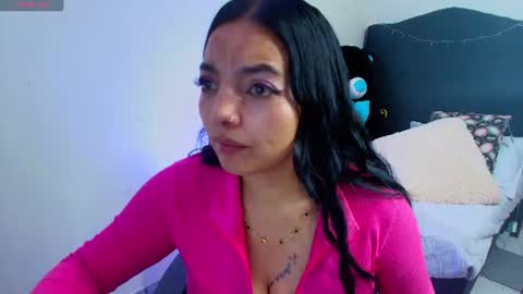 Snapshot of loren_44tits chatting on 06-10-26, 09:03 Loren online show from 06-10-26, 09:03