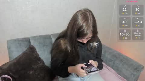 Loren   online show from 07-18-26, 12:42