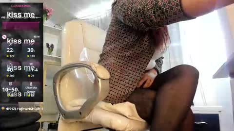 Snapshot of lorenalover24 chatting on 10-15-25, 07:58 Lorena online show from 10-15-25, 07:58