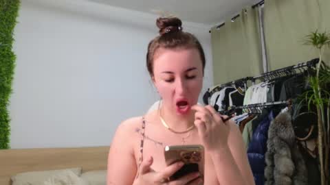 Amelia online show from 03-07-25, 08:11