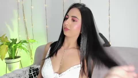 Snapshot of lorens_martin chatting on 06-26-26, 07:51 L O R E N online show from 06-26-26, 07:51