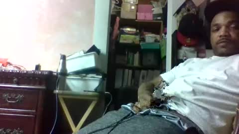 Snapshot of lorenzo082885 chatting on 11-27-25, 11:34 lorenzo082885 online show from 11-27-25, 11:34