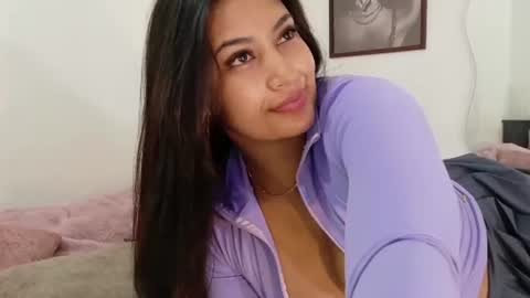 Snapshot of loretahorny25 chatting on 06-30-26, 01:34 Loretahorny25 online show from 06-30-26, 01:34
