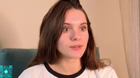 Chloe for Fan BlackHole online show from 09-29-25, 05:51