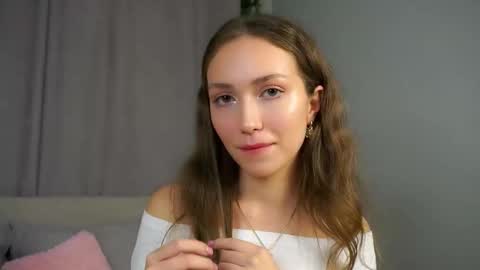 Naomi online show from 09-11-25, 08:31