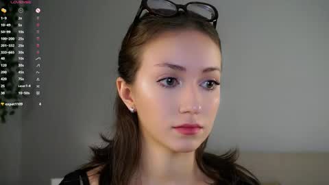 Naomi online show from 11-24-25, 09:14