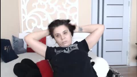 Snapshot of lorragrey chatting on 02-04-25, 11:49 LorraGrey online show from 02-04-25, 11:49