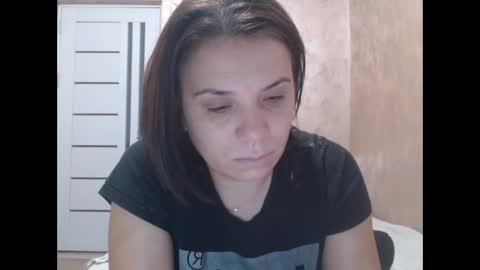 Snapshot of lorragrey chatting on 10-15-25, 03:06 LorraGrey online show from 10-15-25, 03:06