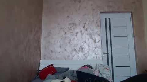 Snapshot of lorragrey chatting on 11-17-25, 12:00 LorraGrey online show from 11-17-25, 12:00