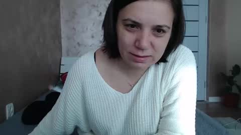 Snapshot of lorragrey chatting on 11-24-25, 07:30 LorraGrey online show from 11-24-25, 07:30