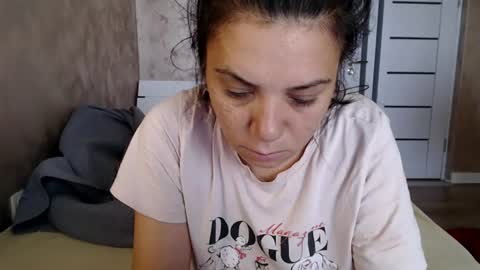 Snapshot of lorragrey chatting on 07-15-26, 03:23 LorraGrey online show from 07-15-26, 03:23