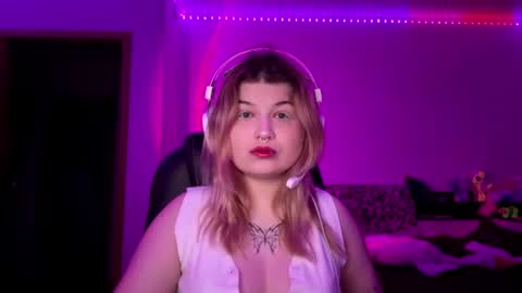 Stasha online show from 06-22-26, 01:19