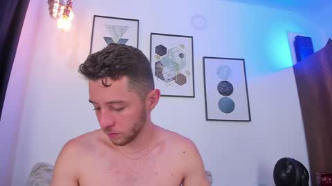 Snapshot of los_juanes chatting on 01-07-25, 09:35 JUAN JUAN online show from 01-07-25, 09:35