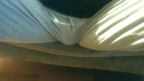 Snapshot of lost_angel75 chatting on 10-06-25, 10:18 lost_angel75 online show from 10-06-25, 10:18