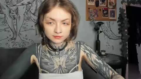 Snapshot of lostallice chatting on 06-15-26, 02:14 lostallice online show from 06-15-26, 02:14