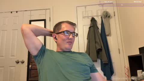 Snapshot of lostandlonelysoul chatting on 10-26-25, 04:40 Hazemir online show from 10-26-25, 04:40