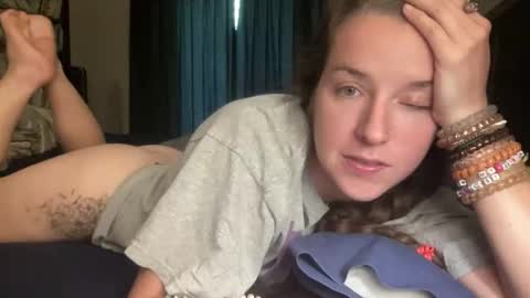 Snapshot of lothlori chatting on 11-18-25, 02:54 lothlori online show from 11-18-25, 02:54