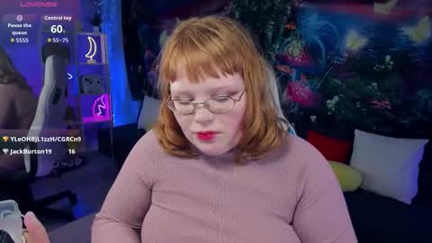 Snapshot of lottieparker chatting on 11-28-25, 07:49 Lottie online show from 11-28-25, 07:49