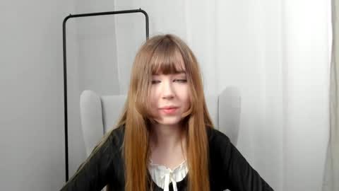 Snapshot of louettakarn chatting on 04-23-26, 01:35 Sade online show from 04-23-26, 01:35