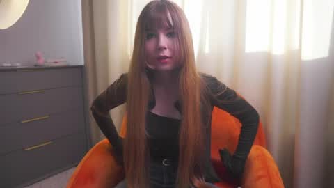 Snapshot of louettakarn chatting on 05-07-26, 02:22 Sade online show from 05-07-26, 02:22