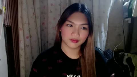 Snapshot of louheart chatting on 12-05-24, 04:23 Sweet online show from 12-05-24, 04:23