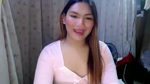 Snapshot of louheart chatting on 12-05-24, 07:28 Sweet online show from 12-05-24, 07:28