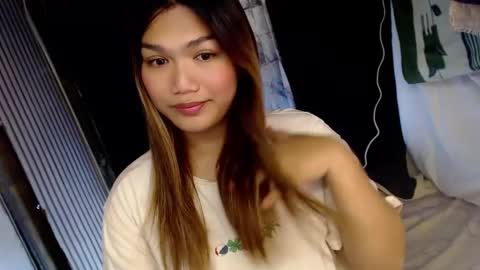 Snapshot of louheart chatting on 12-14-24, 06:35 Sweet online show from 12-14-24, 06:35
