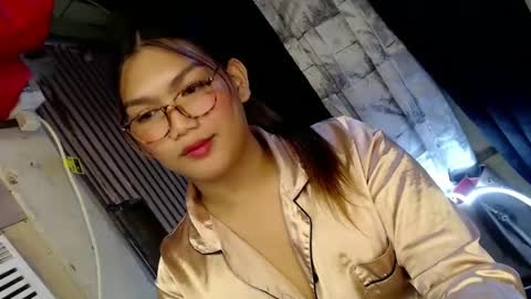 Snapshot of louheart chatting on 12-20-24, 10:43 Sweet online show from 12-20-24, 10:43