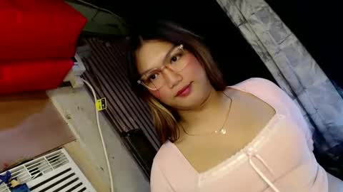 Snapshot of louheart chatting on 12-25-24, 02:45 Sweet online show from 12-25-24, 02:45