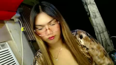 Snapshot of louheart chatting on 01-02-25, 02:13 Sweet online show from 01-02-25, 02:13