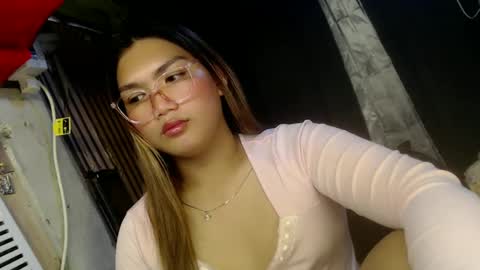 Snapshot of louheart chatting on 01-09-25, 06:17 Sweet online show from 01-09-25, 06:17