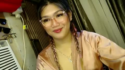 Snapshot of louheart chatting on 01-16-25, 08:36 Sweet online show from 01-16-25, 08:36