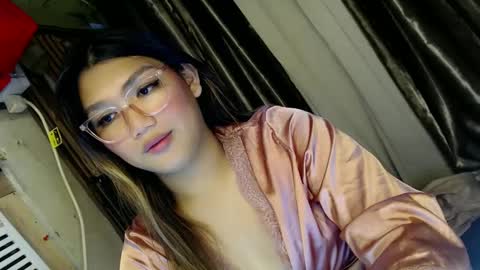 Snapshot of louheart chatting on 02-24-25, 06:26 Sweet online show from 02-24-25, 06:26