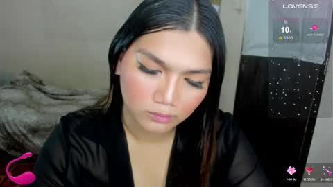 Snapshot of louheart chatting on 09-15-25, 12:54 Sweet online show from 09-15-25, 12:54