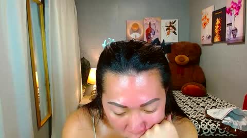 Snapshot of louie_sexy chatting on 01-27-25, 10:49 Cathy online show from 01-27-25, 10:49