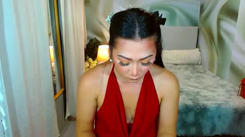 Snapshot of louie_sexy chatting on 02-13-25, 08:17 Cathy online show from 02-13-25, 08:17