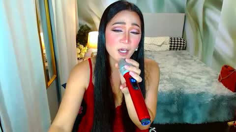 Snapshot of louie_sexy chatting on 02-22-25, 10:51 Cathy online show from 02-22-25, 10:51