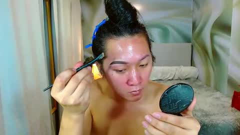 Snapshot of louie_sexy chatting on 03-01-25, 07:08 Cathy online show from 03-01-25, 07:08