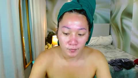 Snapshot of louie_sexy chatting on 03-05-25, 06:01 Cathy online show from 03-05-25, 06:01