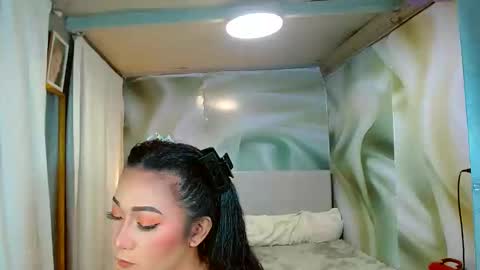 Snapshot of louie_sexy chatting on 03-05-25, 09:05 Cathy online show from 03-05-25, 09:05