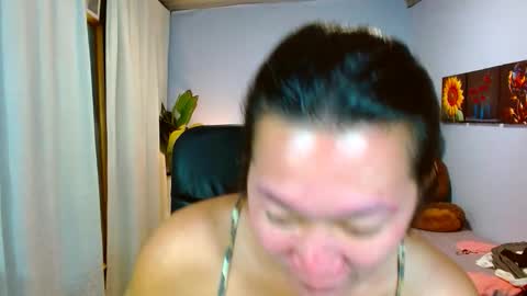 Snapshot of louie_sexy chatting on 12-22-25, 11:18 Cathy online show from 12-22-25, 11:18