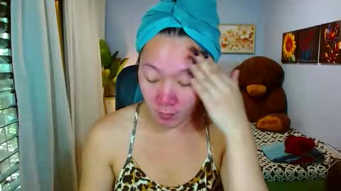 Snapshot of louie_sexy chatting on 02-16-26, 06:53 Cathy online show from 02-16-26, 06:53