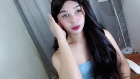 louilalicious online show from 10-29-25, 05:31