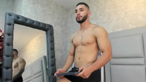 Louis online show from 03-20-26, 04:34