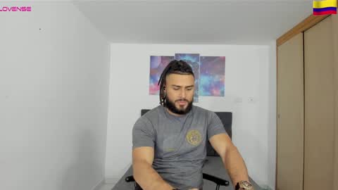 louis_marley_ online show from 12-19-24, 12:34