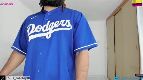 louis_marley_ online show from 12-01-25, 09:31