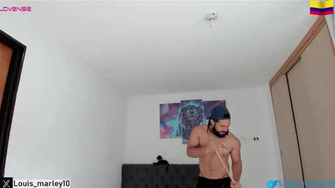 Snapshot of louis_marley_ chatting on 02-11-26, 01:05 louis_marley_ online show from 02-11-26, 01:05