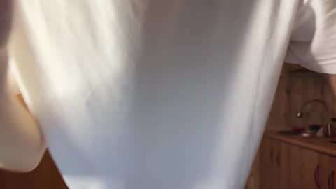 Snapshot of louis_preston chatting on 10-14-25, 02:12 Mark online show from 10-14-25, 02:12